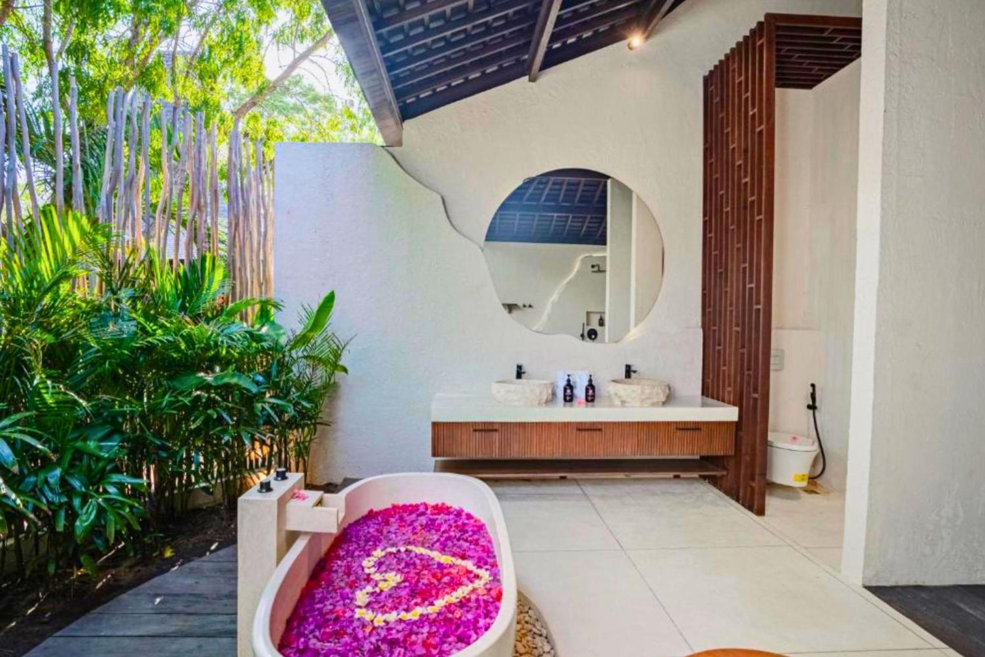 Nismara 2 Bedroom Pool Villa With Sea View Zn201 Bumbang Exteriör bild